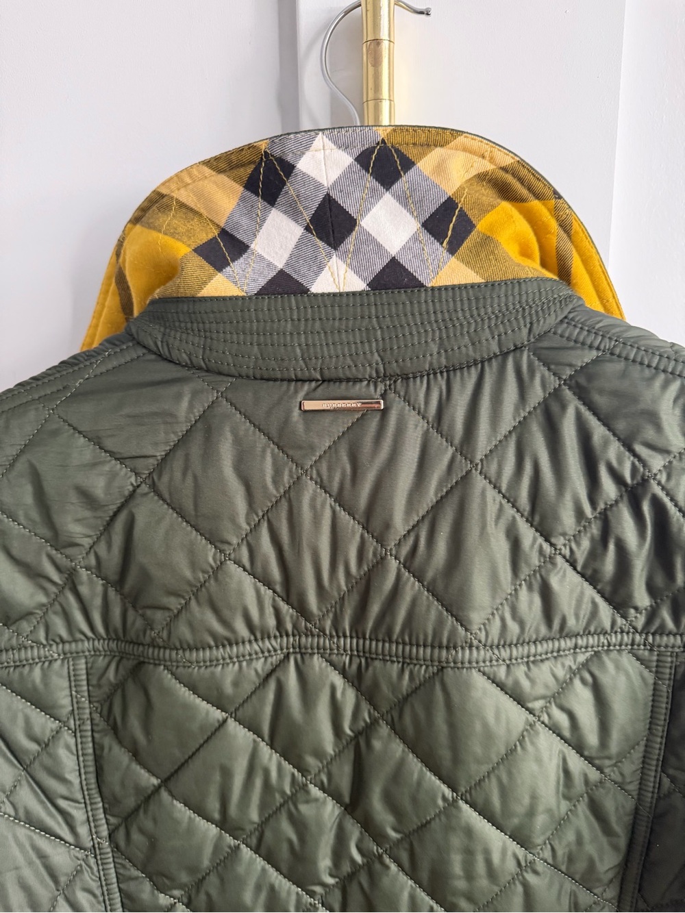 Burberry Olive Green Quilted Utility Jacket for Women - Picture 4 of 7